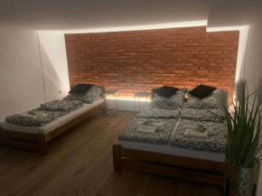 Apartament 76